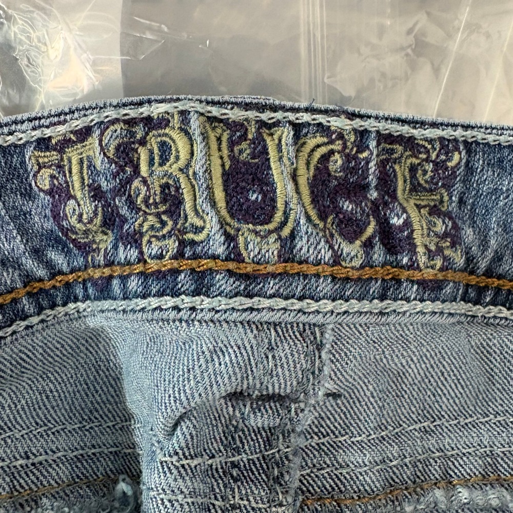VTG Truce Jeans Size 7 Light Wash Low Rise Denim Shorts Y2K Embroidered Pockets - Picture 7 of 9